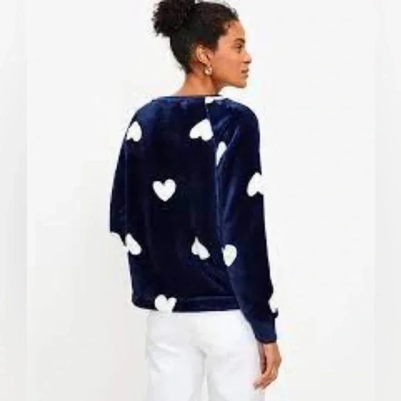 LOFT | Faux Fur Heart Sweatshirt Deep Space Blue Size Small - Picture 2 of 5